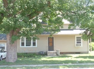 402 E High St, Urbana, IL