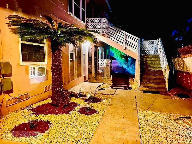 1st image of 4827 Castle Ave #2