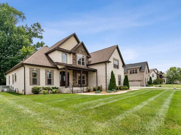 2835 Presley Dr, Murfreesboro, TN 37128