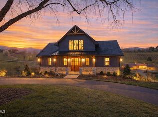 232 Farmhouse Village Trl, Butler, TN 37640