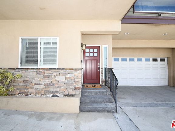 5th image of 2516 Gates Ave Unit B