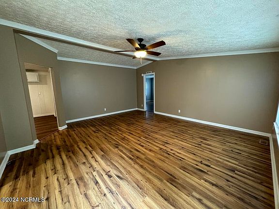 3rd image of 538 Dogwood Lane