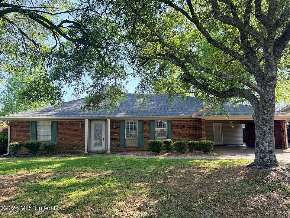 1st image of 114 Miranda Dr