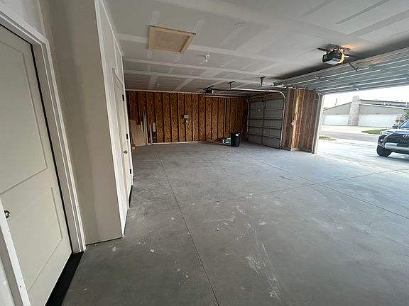 2nd image of 9902 E Annabelle Cir