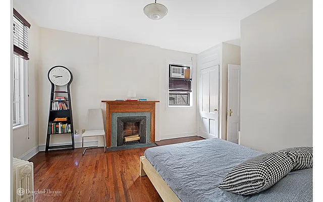 Rented by Douglas Elliman | media 17