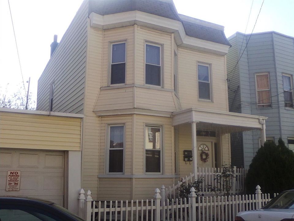 2nd image of 5516 Grant Pl