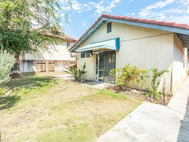 8005 Cold Creek Ct — Photo 10