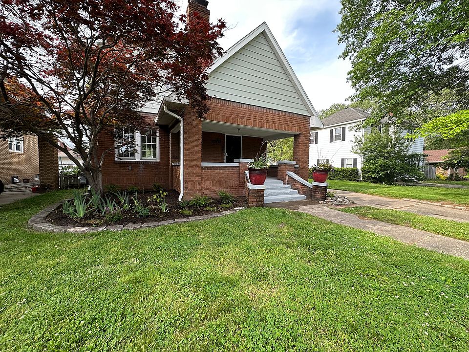 1st image of 2112 Poplar St