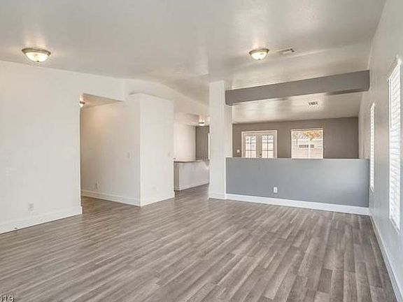 4th image of 3004 Honeysuckle Ave