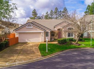 2417 Tierra Oaks Ln, Carmichael, CA 95608