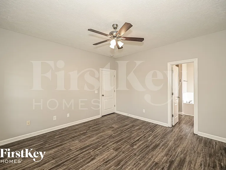 837 Manderlay Way — Photo 11
