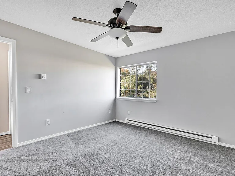 1358 Meriden Rd #12 — Photo 13
