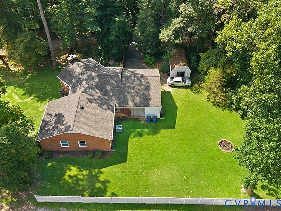 2nd image of 12724 S Chester Rd