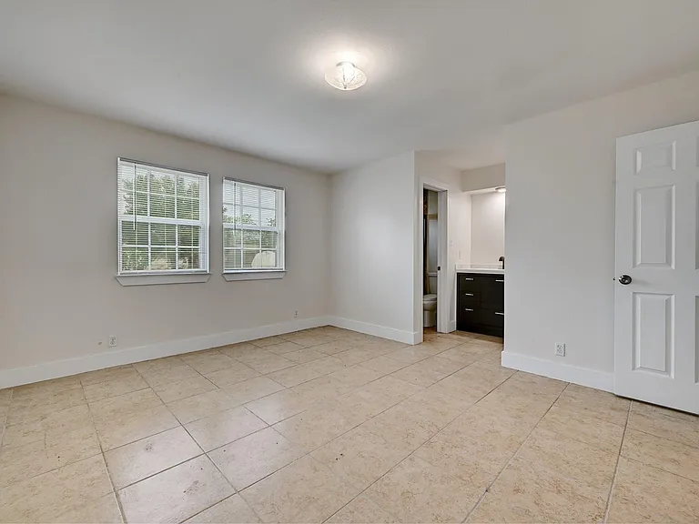 509 Greenway Dr — Photo 14