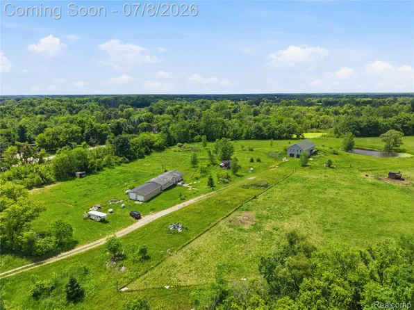 253 Park St, Gaines, MI 48436