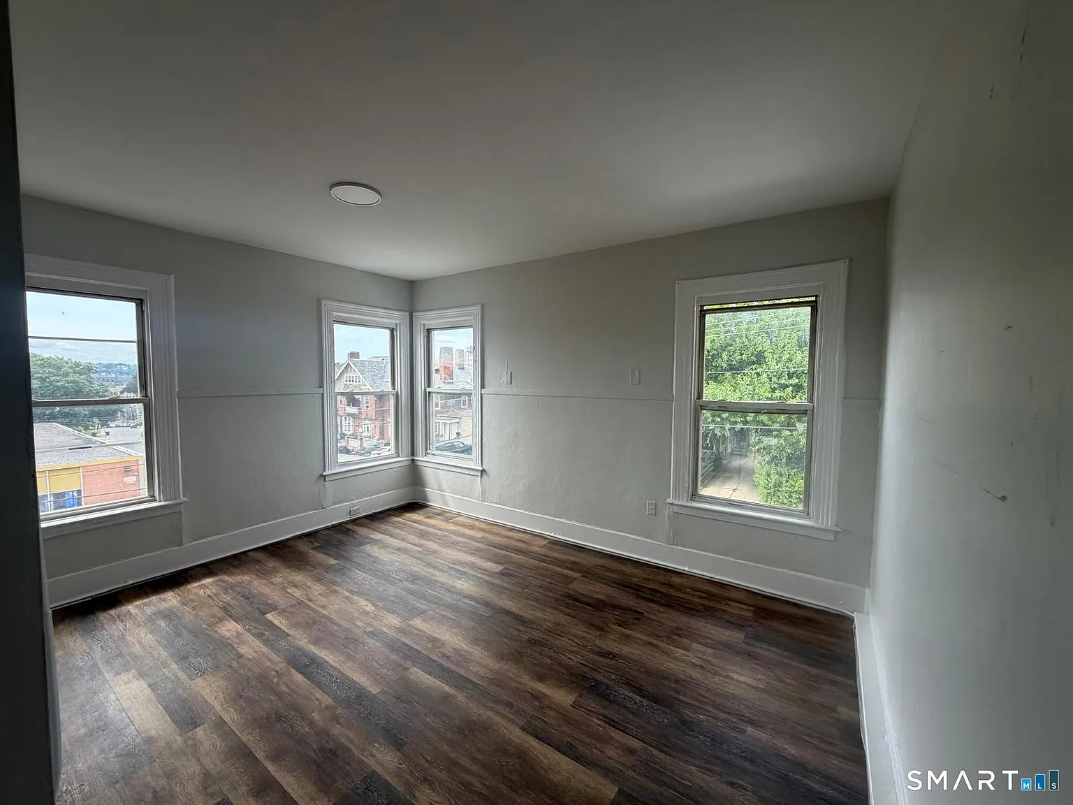 1 bed, 1.0 bath, 800 sqft, $1,200 — Photo 2