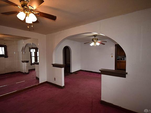 3rd image of 820 Westwood Ave