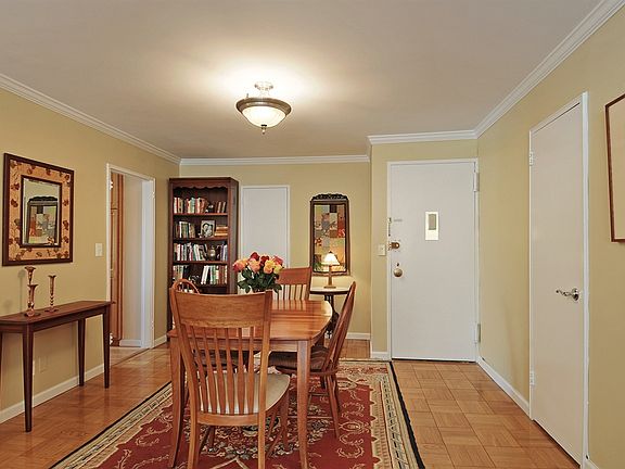 5th image of 520 E 76th St APT 10C