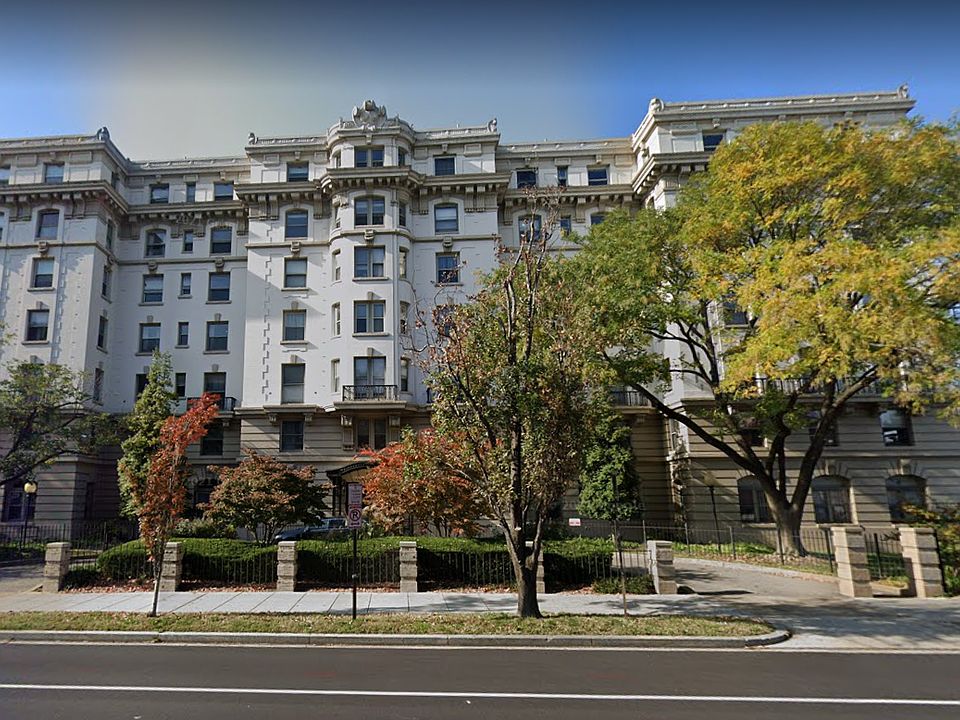 1st image of 3060 16th St NW APT 605