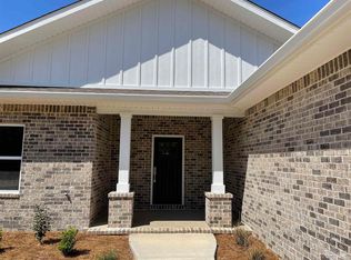 3183 Waterview Dr, Milton, FL 32583