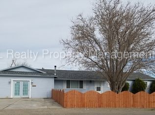 145 Granada St, Fernley, NV 89408