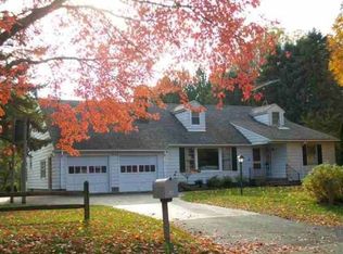 30 Merritt Rd, South Glens Falls, NY 12803
