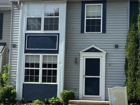 890 Gaming Sq, Hampstead, MD 21074