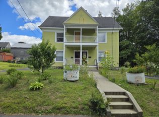 62 Fruit St, Winsted, CT 06098