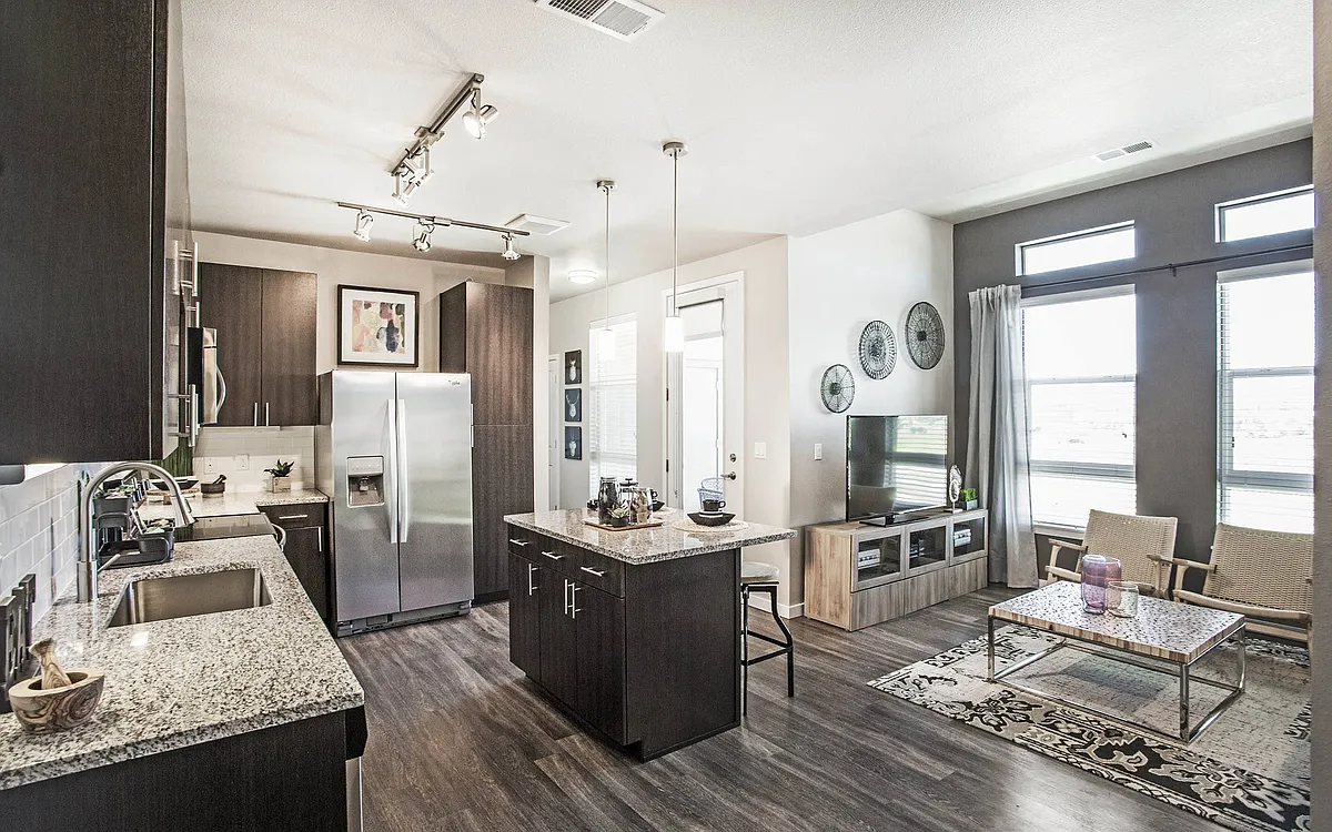 Building Photo - Parkhouse Apartment Homes