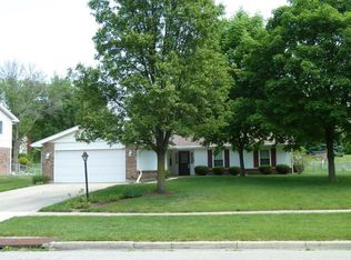 3980 Forest Ridge Blvd, Dayton, OH 45424