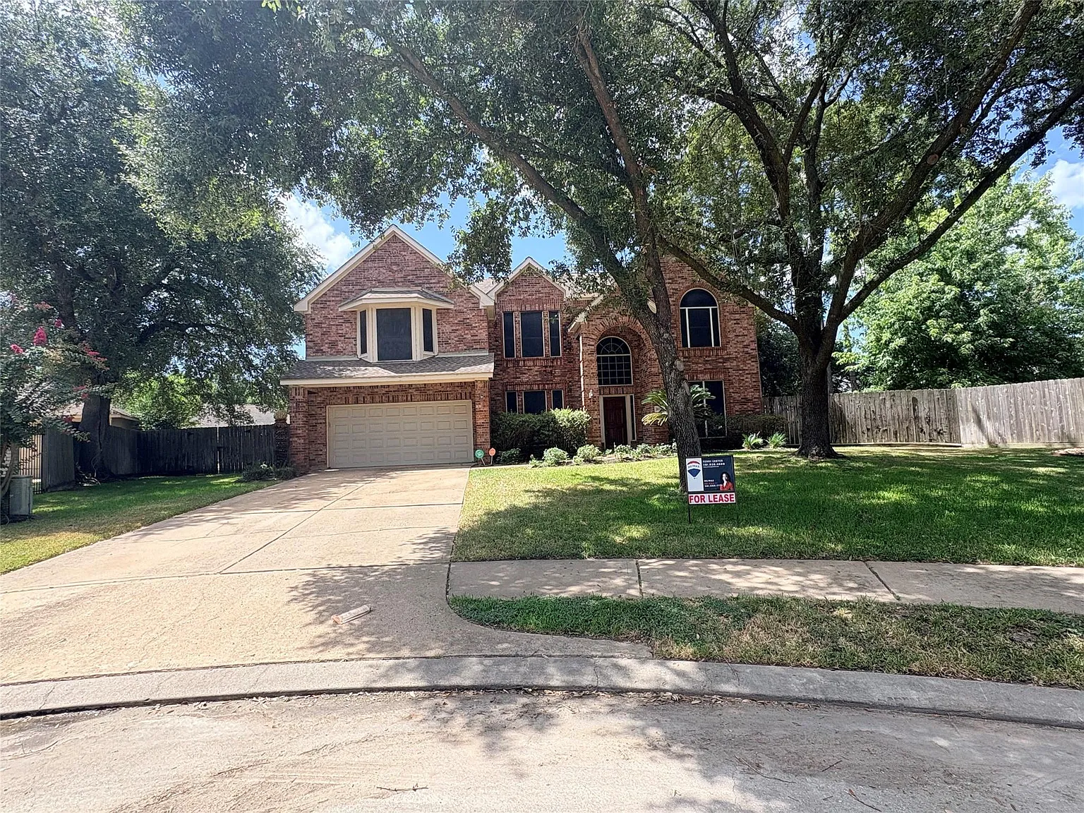 4 bed, 3.5 bath, 3116 sqft, $3,000 — Photo 1