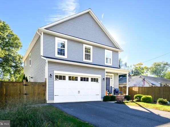 207 Linden Ave, Edgewater, MD 21037