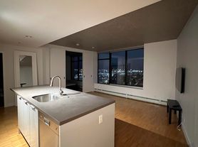 108 Cordova St W