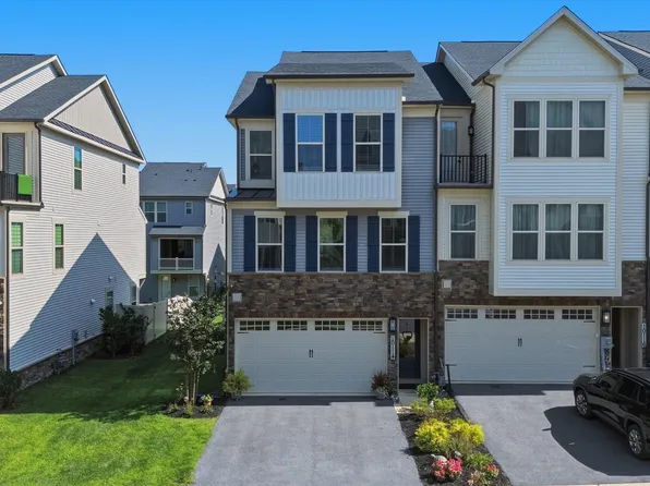 10114 Bluegill St, New Market, MD 21774