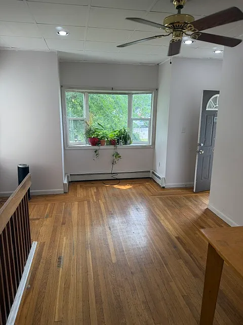 32 Kilvert St #102