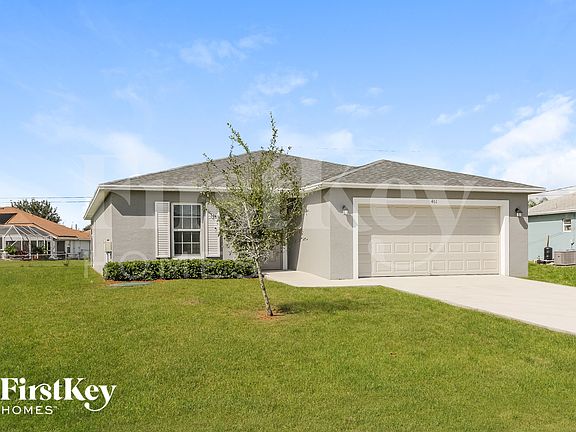 2nd image of 461 SW Kestor Dr