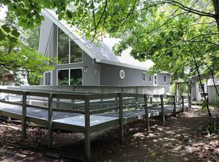 2225 N Garfield Rd, Pinconning, MI 48650