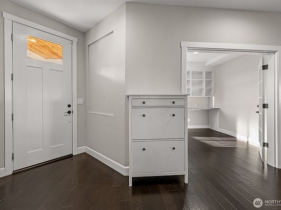 4th image of 20219 146th Street E