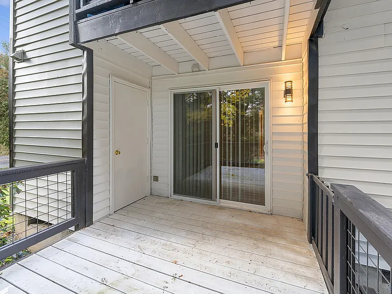 ReNew Murray Hill on Dakota — Photo 15