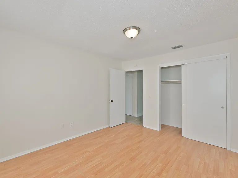 15616 Avalon Ave #1 — Photo 17