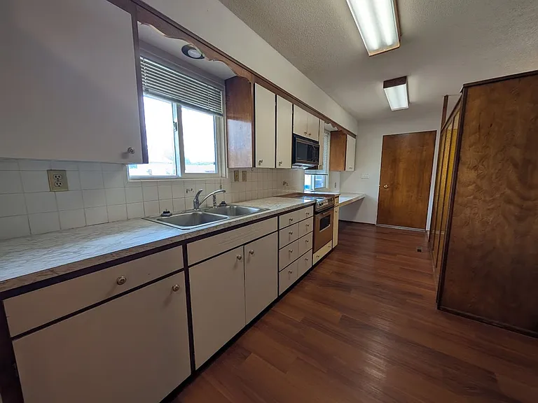 527 Linden Dr — Photo 10
