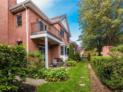 27 Portico Pl #A-2, Great Neck, NY, 11021