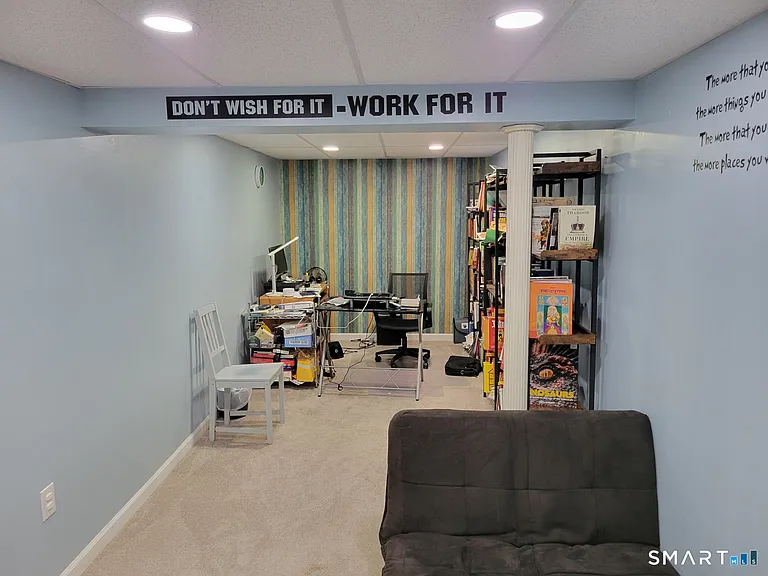 51 Riverside Dr — Photo 22