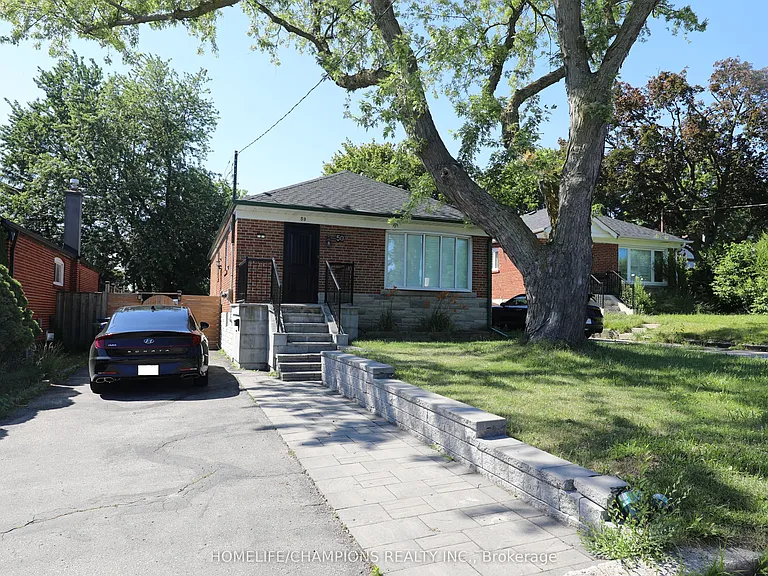 50 Fraserton Cres — Photo 1