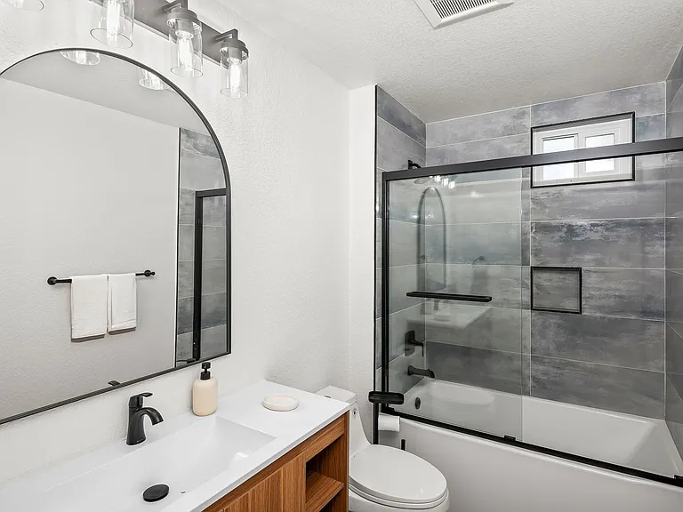 152 Evergreen Ave #4 — Photo 18