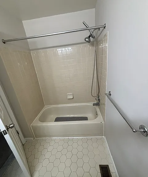 3211 Sonia Trl — Photo 11