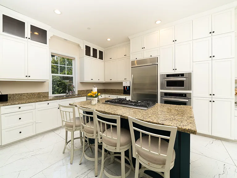 4671 Wellfleet Dr — Photo 6