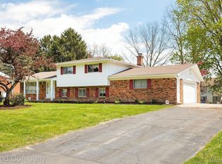 53258 Bancroft Dr, Shelby Township, MI 48316