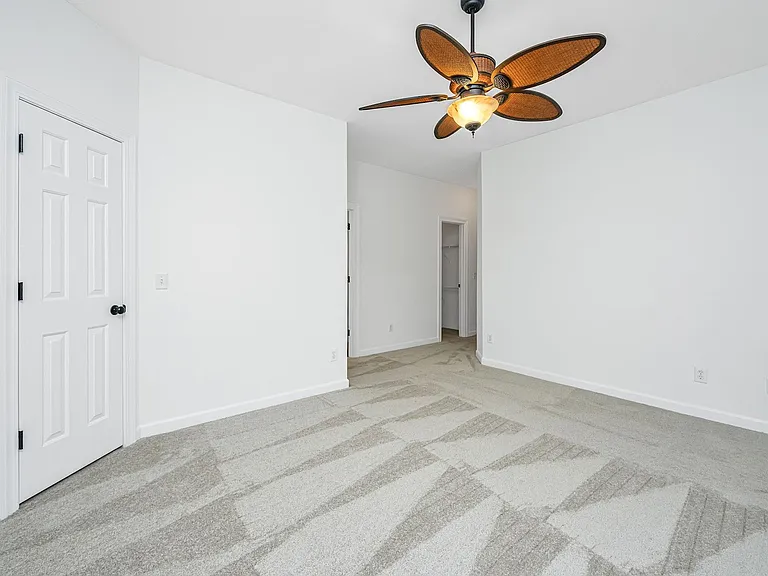 1476 Belcourt Ln — Photo 19