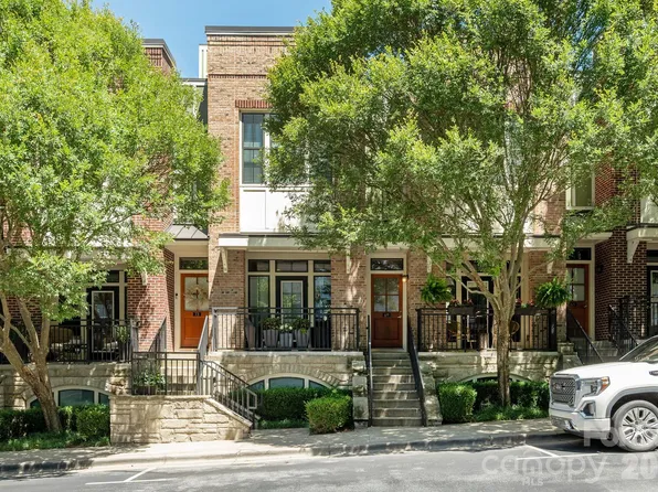 69 Stamford St, Asheville, NC 28803